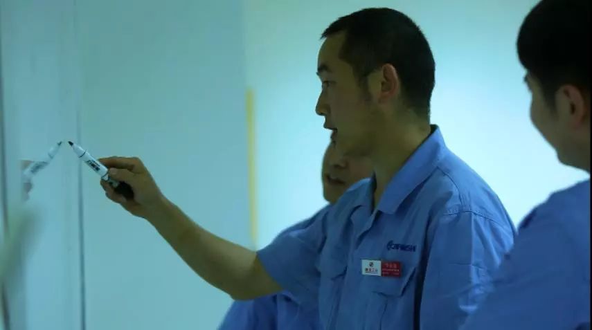 【兵裝青年標兵②】建設工業：“熊孩子”的名品設計夢