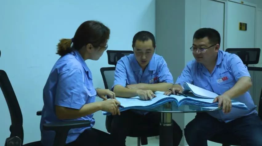 【兵裝青年標兵②】建設工業：“熊孩子”的名品設計夢